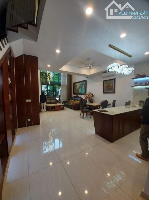 Bán biệt thự VIP KĐT Mễ Trì Hạ, Nam Từ Liêm, Thang Máy, Lô Góc, 200m2, mt12m, giá 58.9 tỷ - 4