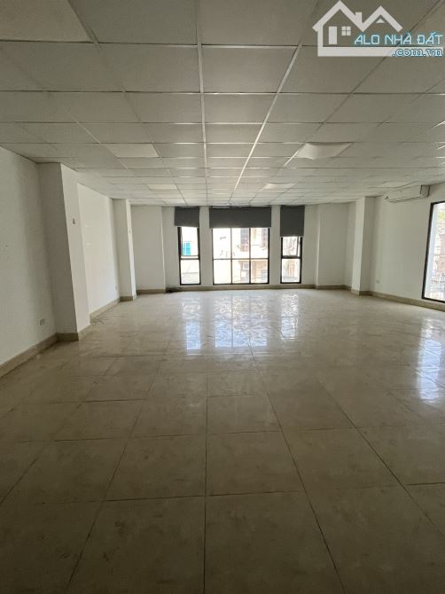 Cho thuê văn phòng Mễ Trì Thượng- Đại Lộ Thăng L, diện tích 100 m2/tầng, sàn thông  thoáng