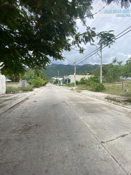 Bán lô đất trung tâm xã Phước Đồng, Nha Trang. - giá đầu tư.Diện tích : 436m2 ( ngang 16m) - 1