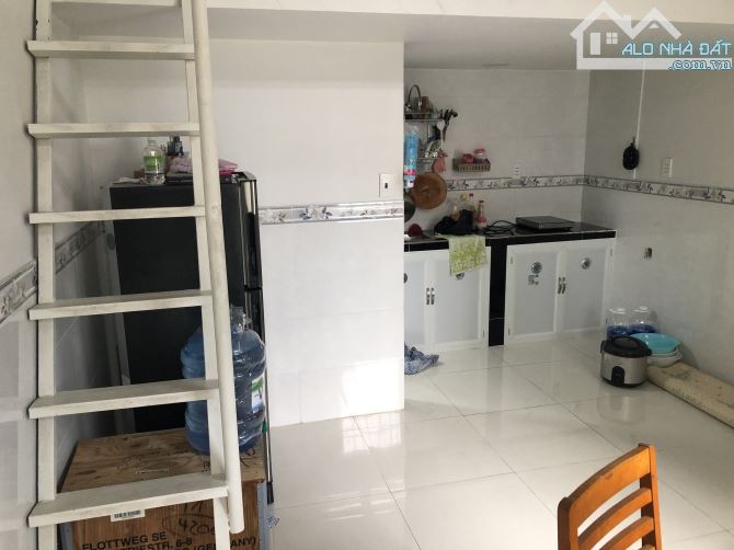 Căn hộ dịch vụ 9 phòng đường 79, Phước Long B, Q9 - Dt: 6 x 18  = 110m2 - 1
