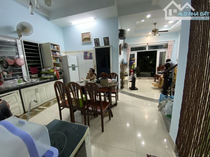 GIẢM 1TỶ, CÒN 9xTỶ, BÁN BIỆT THỰ VƯỜN Đ. VƯỜN LÀI, AN PHÚ ĐÔNG, Q.12, HẺM 5M, DT 210M2 - 2