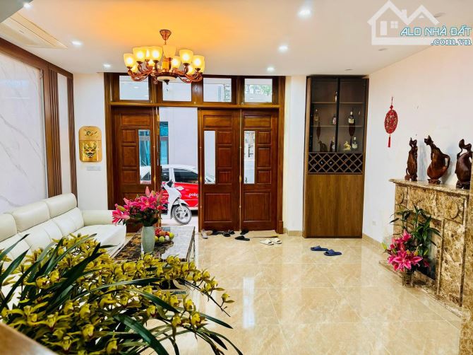 Phân lô ô tô tránh thang máy Hoàng Quốc Việt 65m2 nhỉnh 16tỷ - 2