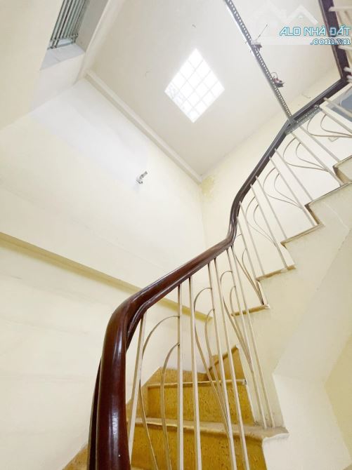 Giảm sâu 4 tỷ, bán nhanh nhà mặt tiền khu cư xá Đô Thành, 4 tầng, thu nhập cao - 3