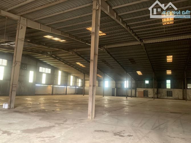 Cho thuê 1500m2 nhà xưởng trong kcn cầu gáo