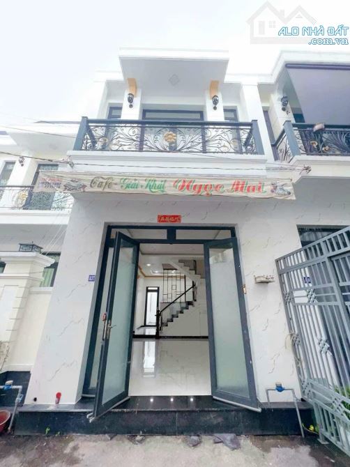 Bán gấp nhà kdc Long Hòa, Cần Đước, DT 61m2, 1 lầu