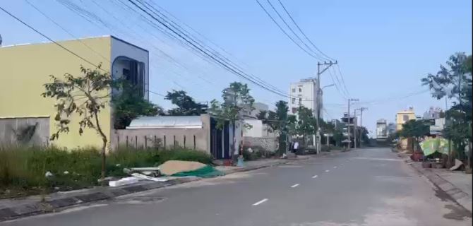 Bán đất mặt tiền Phạm Cao Chẩm, trục đường thông quốc lộ 1A, trung tâm thị trấn La Hà - 1