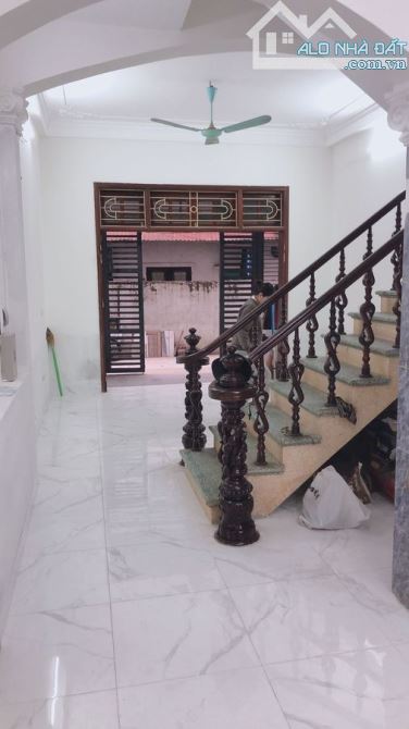 Bán nhà ngõ 199 Hồ Tùng Mậu,Cầu Diễn,Nam Từ Liêm. ô tô đỗ. Gần Thương Mại. Giá: 9,1 Tỷ - 2
