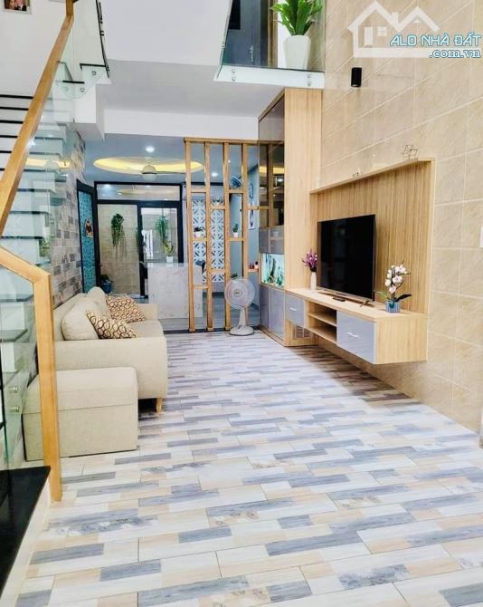BÁN NHÀ ĐẸP 1T2L - DT 68M2 - HẺM ÔTÔ NGUYỄN BỈNH KHIÊM - PHƯỜNG 3 - VŨNG TÀU - GIÁ 6,6 TỶ - 4