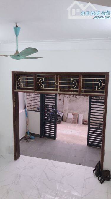 Bán nhà ngõ 199 Hồ Tùng Mậu,Cầu Diễn,Nam Từ Liêm. ô tô đỗ. Gần Thương Mại. Giá: 9,1 Tỷ - 5
