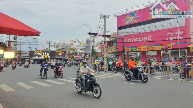 MẶT TIỀN NGUYÊN XÍ 81 ( 7X12) - NHÀ NÁT TIỆN XÂY MỚI - CHỈ 8,1 TỶ