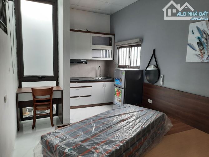 BÁN TOÀ CHO THUÊ NGUYỄN KHANG 105M2 X 30 PHÒNG, 7 TẦNG XÂY MỚI, DÒNG TIỀN 180TR/THÁNG