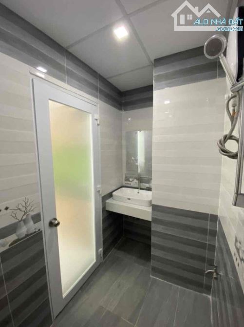 Cho Thuê căn hộ Đại Thành  ,3PN , 97m2 , Full Nội Thất , Giá Thuê : 12 triệu / tháng - 1