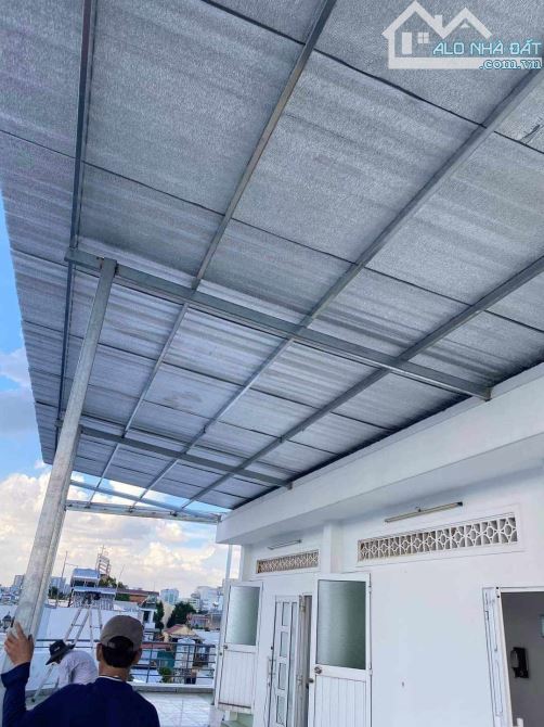 Nhà đẹp 4 tầng lô góc HXH vào nhà Phạm Văn Hai - CMT8 - 1