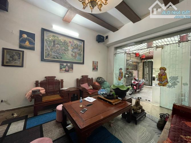 Bán nhà Hoàng Quốc Việt DT100m2 x 5tầng, phân lô, 3 ôtô tránh, vỉa hè, kinh doanh, 22.3 tỷ - 1