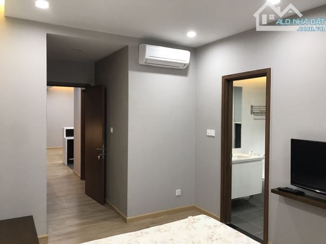 Cho thuê căn hộ DISCOVERY 302 Cầu Giấy 96m,02 phòng ngủ, full đồ đẹp, 16 triệu. - 2