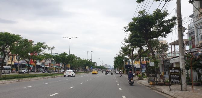 Bán lô MT LÊ VĂN HIẾN gần Hồ Xuân Hương giá rẻ