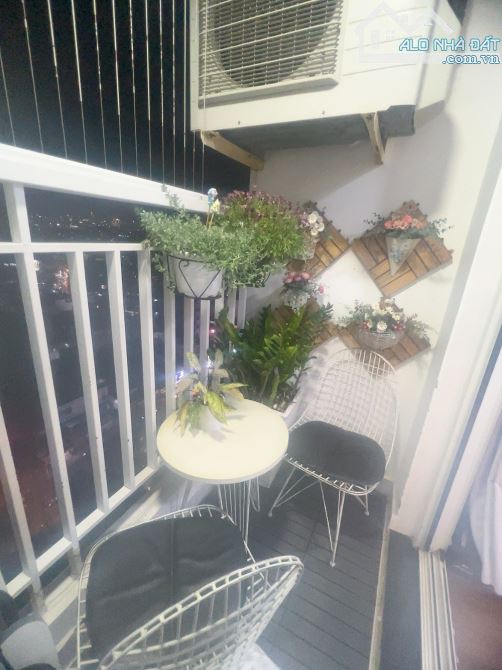 Bán Căn Hộ Melody Residence,  2PN , 2WC , 69m2, Nội Thất , Giá 3.3 Tỷ