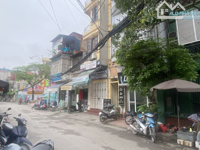 BIỆT THỰ MẶT PHỐ GIÁP BÁT, HOÀNG MAI, 140M, 4 TẦNG, MT8M, Ô TÔ, KINH DOANH