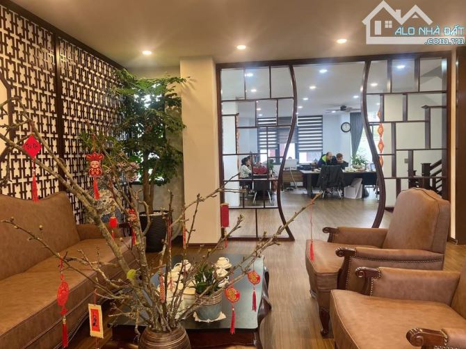 BIỆT THỰ SIÊU VIP KĐT DƯƠNG NỘI HÀ ĐÔNG dt:246m2 x 4 Tầng Mt:11m Giá chào bán 43.8 tỷ