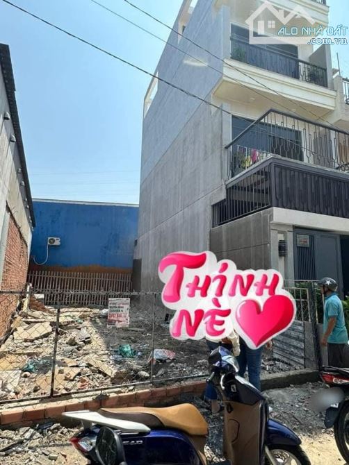 Đất Hiệp Phú tp Thu Duc 80m2 chỉ 4,29 tỷ hẻm 1 Tân Hoà 2 - 1