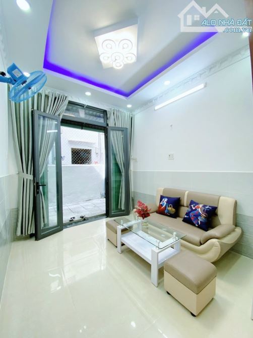 Chủ duy cư nên bán căn nhà đang ở Thích Quảng Đức P04,Quận phú Nhuận DT:56,5m2 Giá:2tỷ550 - 1