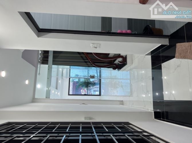 Bán nhà riêng ngõ 120 Dương Văn Bé Vĩnh Tuy Hai Bà Trưng dt 53m x5 t mt 4 m giá 7,3 tỷ - 1