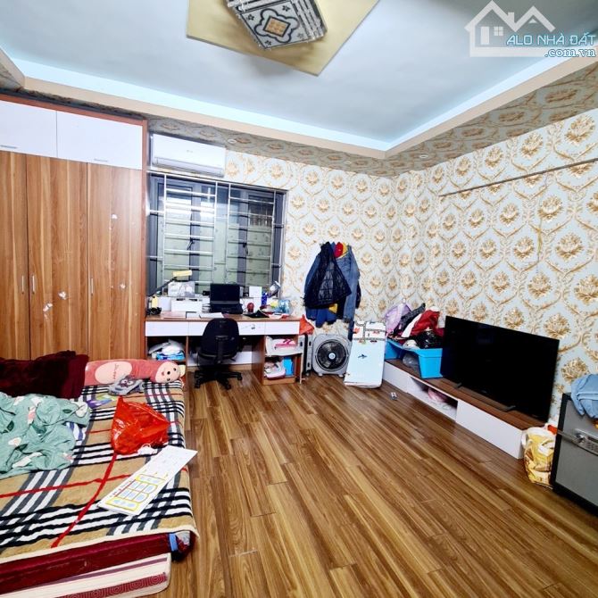 Bán Nhà Thanh Lân, Ô tô Đỗ Gần, Mặt Tiền Rộng, 30m2, 5 Tầng, Giá 3.9 Tỷ (Có Thương Lượng) - 1