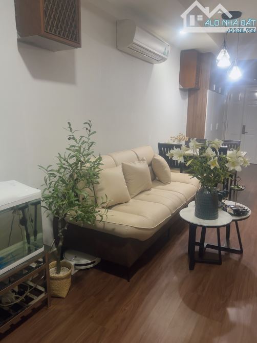 Bán Căn Hộ Melody Residence,  2PN , 2WC , 69m2, Nội Thất , Giá 3.3 Tỷ - 2