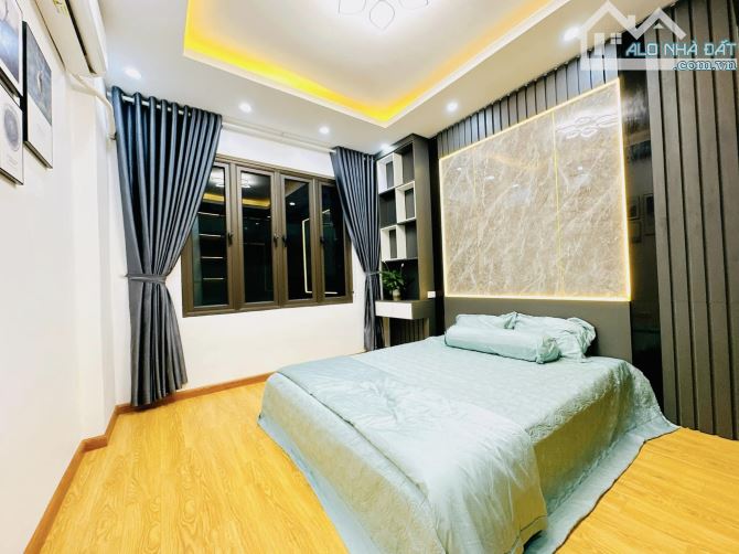 Bán Nhà 35m2 x 6T  - Phố Kim Giang - Thanh Xuân - Ô Tô Tránh Kinh Doanh - Gía 7.5 tỷ - 2