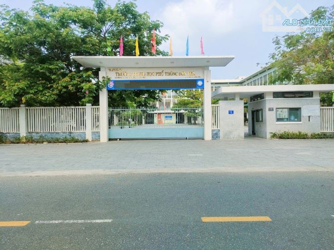 Bán lô đất đường Lê Văn Qúy đối diện ngay Trường THPT Sơn Trà, gần Biển Mỹ Khê 5,3 tỷ - 3