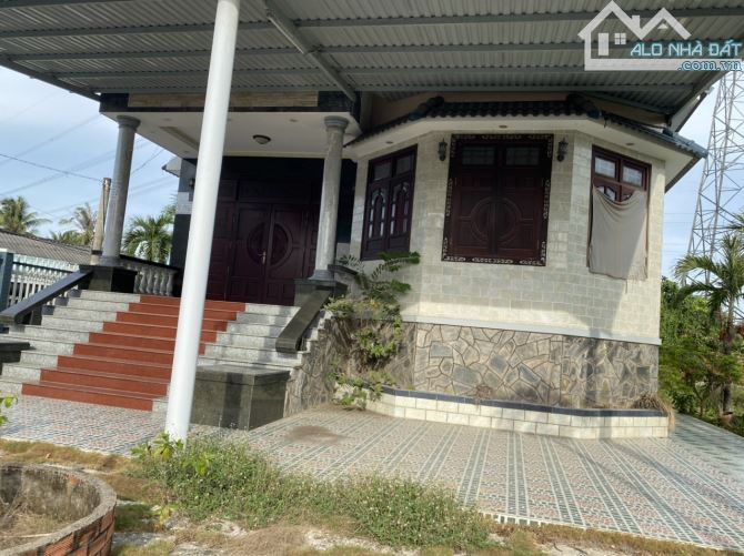 Cần Bán Gấp Biệt Thự Vườn 1500 m/2 Gía 7 Tỉ MT đường dẫn Cao Tốc (Cầu Chợ Bưng) - 2