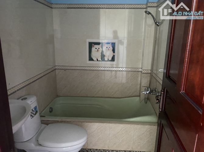 Cần Bán Gấp Biệt Thự Vườn 1500 m/2 Gía 7 Tỉ MT đường dẫn Cao Tốc (Cầu Chợ Bưng) - 5