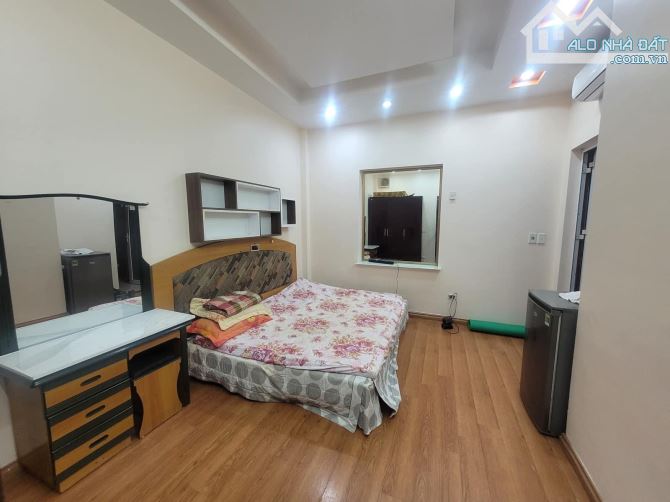 Bán nhà Định Công 52m2 - 5 tầng - giá 6.95 tỷ - 9