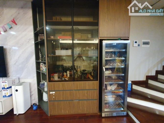 ĐẲNG CẤP BIỆP THỰ  VIEW HỒ KĐT CẦU BƯƠU- THANH TRÌ 120M2x 5 Tầng MT 8,2M GIÁ 25,9 TỶ - 1