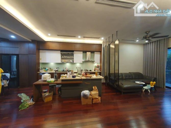 ĐẲNG CẤP BIỆP THỰ  VIEW HỒ KĐT CẦU BƯƠU- THANH TRÌ 120M2x 5 Tầng MT 8,2M GIÁ 25,9 TỶ - 2