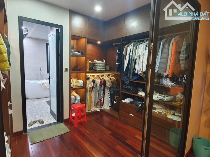 ĐẲNG CẤP BIỆP THỰ  VIEW HỒ KĐT CẦU BƯƠU- THANH TRÌ 120M2x 5 Tầng MT 8,2M GIÁ 25,9 TỶ - 8