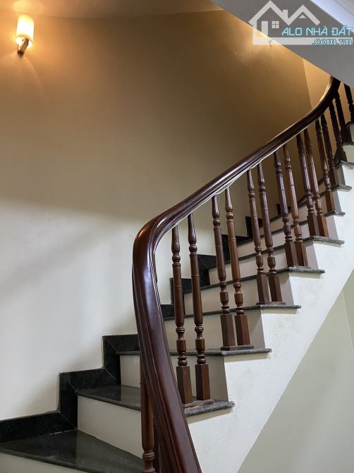Chu thuê nhà Trần Cung 60m2 4 tầng 4 phòng ngủ