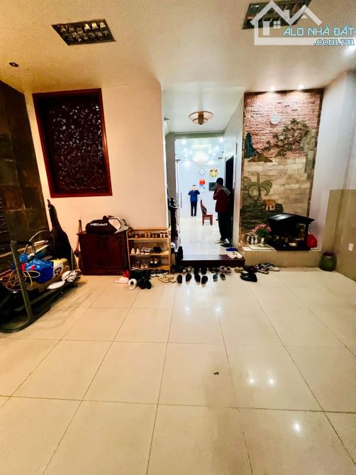 Trần Kim Xuyến 80m2 ngõ ô tô tránh vỉa hè 23 tỷ cầu giấy Hà Nội