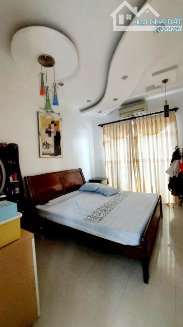 Định Cư ! Bán Gấp Mặt Tiền Kinh Doanh Đỉnh CHU VĂN AN- 96m2(4x24)- 5Tầng- Nhà 1 Đời Chủ - 1