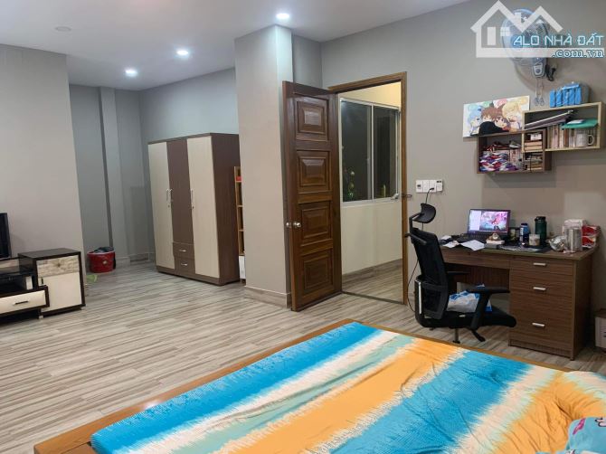 Cao Lỗ Quận 8, bán biệt thự 160m2 ngang 8m, khu vực yên tĩnh dân trí cao. Gấp bán 26,9 tỷ
