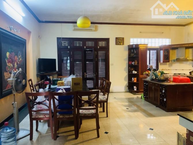 Bán Gấp Căn Siêu Bt Phố Thái Hà Đẳng Cấp 250m2 4T Mt 7.5 M Gara Ô Tô - Vip Làm VP - 2
