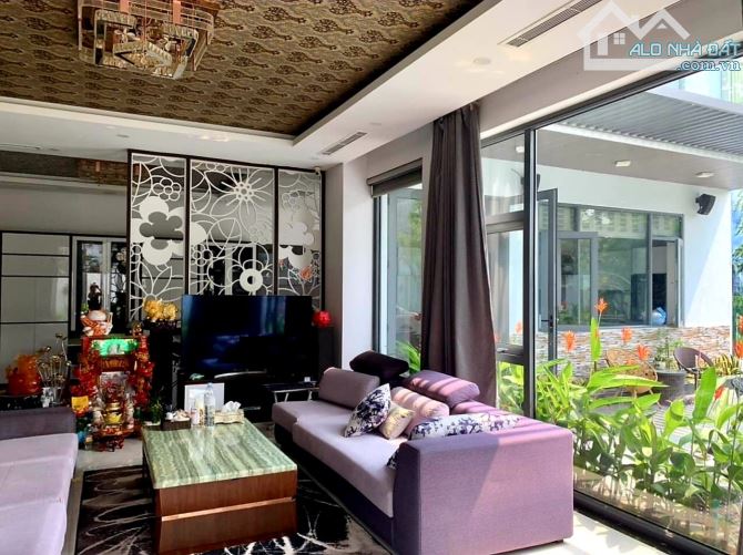 Bán biệt thự mặt tiền Tôn Đản, DT 565m2, 3 tầng, Đg 10.5m, giá 27.5 tỷ - 3