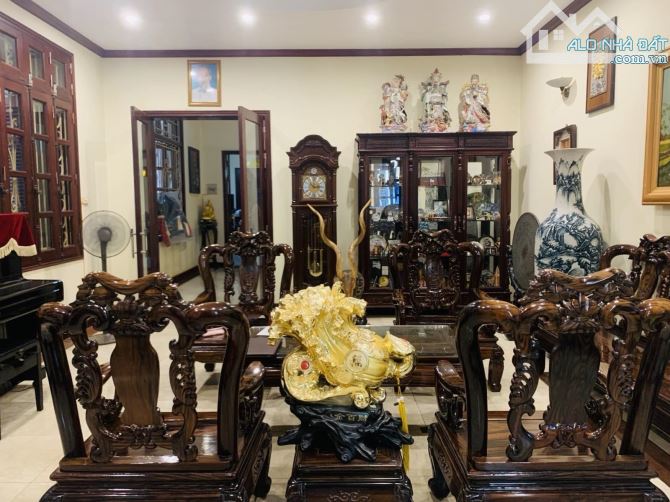 Bán Gấp Căn Siêu Bt Phố Thái Hà Đẳng Cấp 250m2 4T Mt 7.5 M Gara Ô Tô - Vip Làm VP - 3