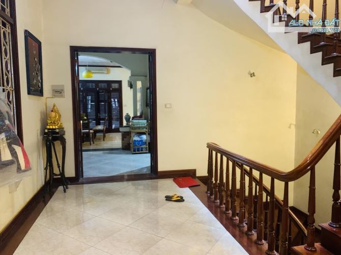 Bán Gấp Căn Siêu Bt Phố Thái Hà Đẳng Cấp 250m2 4T Mt 7.5 M Gara Ô Tô - Vip Làm VP - 4
