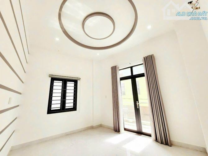 Nhà 2 mặt hẻm, có sân đậu xe hơi, p.Tân Phong, DTSD 132 m2, ngay cư xá Phúc Hải, trường Tâ - 5