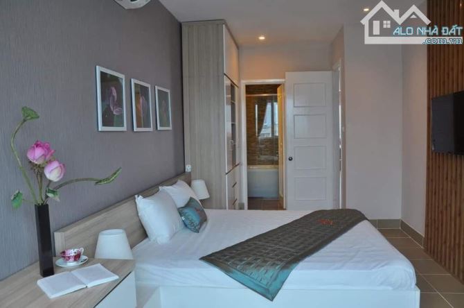 Bán tòa căn hộ 7 tầng phố Trích Sài, quận Tây Hồ, doanh thu khủng, 110m2, giá chỉ 31.5 tỷ