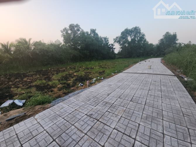 ĐẤT NGHỈ DƯỠNG CẦN THƠ CÁCH TT 7km GẦN BÊN CÓ CHỢ & SIÊU THỊ - 2
