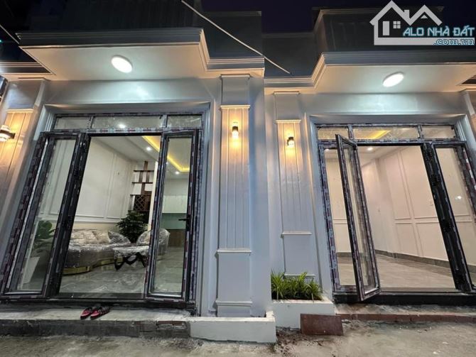 CẶP NHÀ HOÀN THIỆN 83 NGUYỄN CƯ TRINH “căn bếp trước căn bếp sau “  🚗🚗 Hẻm rộng 3m Cao R - 1
