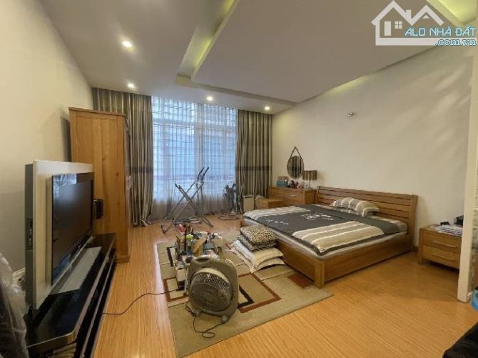 Cần Tiền Bán Nhà Nguyễn Văn Cừ, Long Biên 5T, 46m2 giá 10,7 tỷ (ngõ thông, ô tô nhỏ) - 2