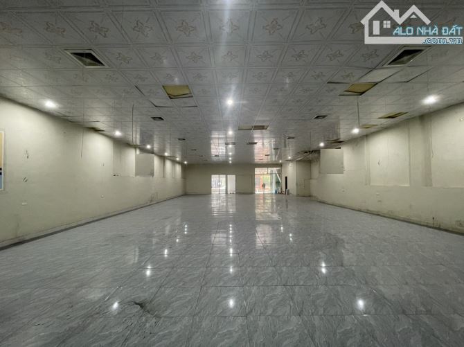 Nhà riêng ngõ phố lĩnh nam tây trà dt400m2x1,5t giá 60tr có tl - 2